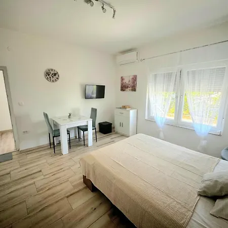 Apartment Maria Gloria *